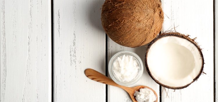 El aceite de coco se puede utilizar como lubricante casero